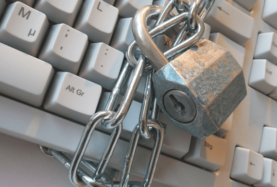 No son los estafadores, eres tú